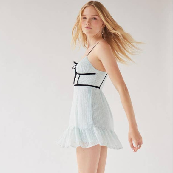 Urban Outfitters Silvana Lace Mini Dress - Picture 5 of 5